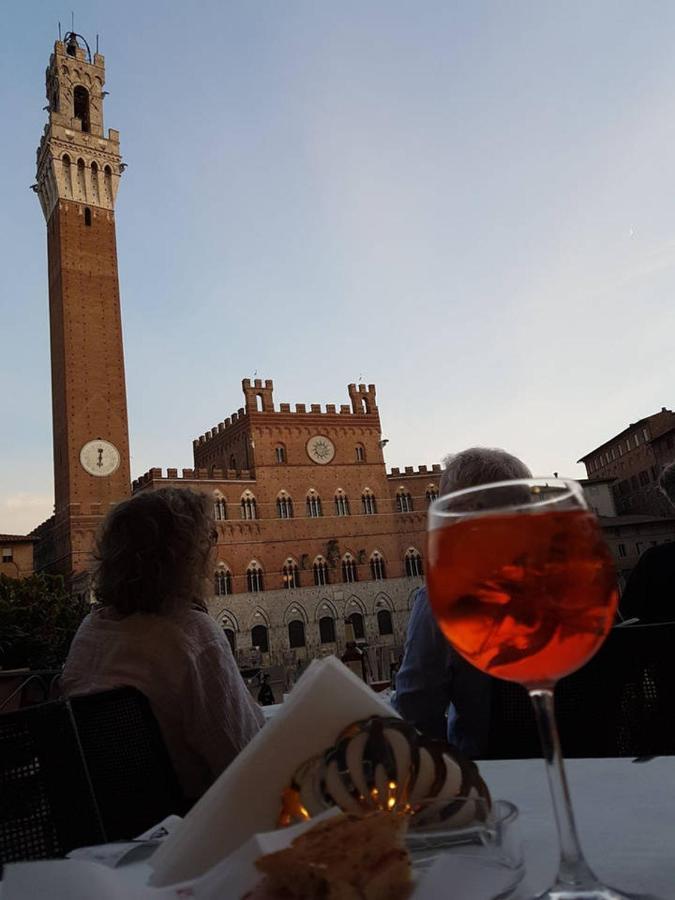 Da Simone Podere Santi Lucia E Pietro Siena Exteriör bild